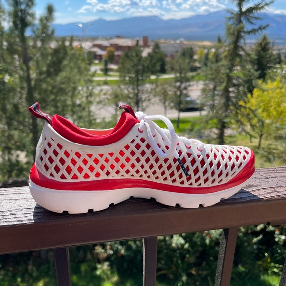 2008 Nike Rejuvenat8 USA Olympic Medal Stand Red & White Sneakers - Picture 6 of 16